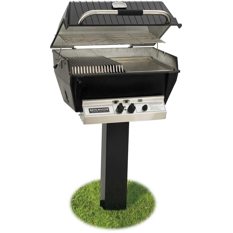 Broilmaster P3-SXN Super Premium Natural Gas Grill On Black In-Ground Post